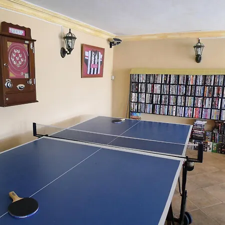 Toredo Large Heated Pool,hot Tub,bar/games Room,gym,cave, Free Wifi Villa Atogo