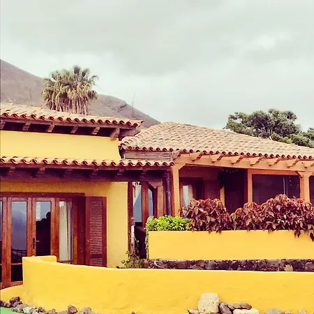 Toredo Large Heated Pool,hot Tub,bar/games Room,gym,cave, Free Wifi Villa Atogo