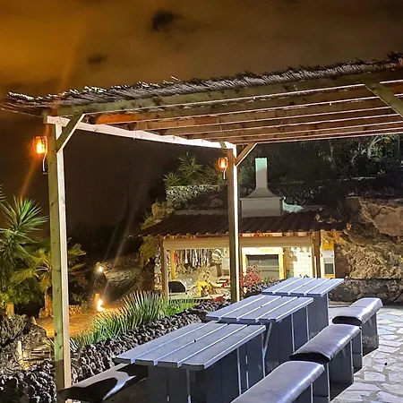 Toredo Large Heated Pool,hot Tub,bar/games Room,gym,cave, Free Wifi Villa Atogo