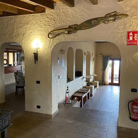 Toredo Large Heated Pool,hot Tub,bar/games Room,gym,cave, Free Wifi