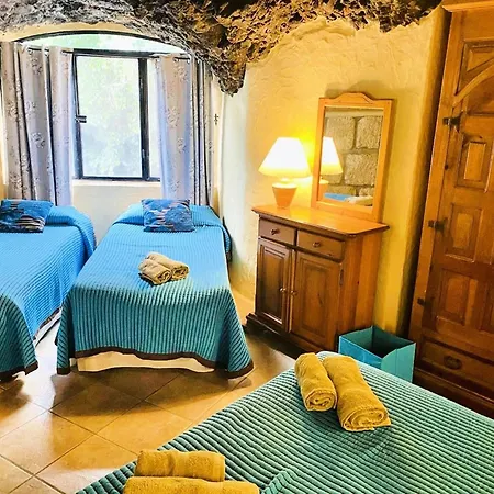 Toredo Large Heated Pool,hot Tub,bar/games Room,gym,cave, Free Wifi Villa Atogo