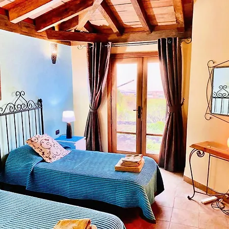 Large Heated Pool, Hot Tub, Bar, Games Room, Gym, 2 Caves, New Outdoor Kitchen فيلة