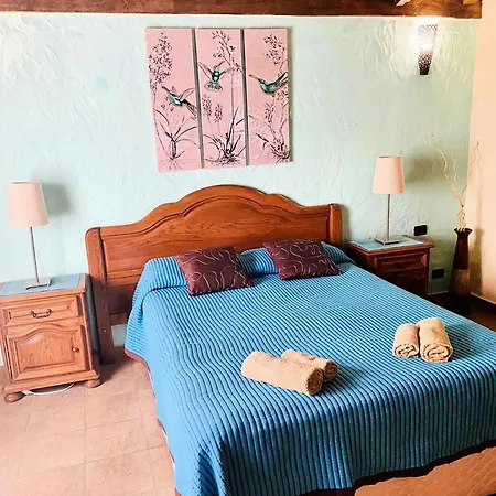 Large Heated Pool, Hot Tub, Bar, Games Room, Gym, 2 Caves, New Outdoor Kitchen *