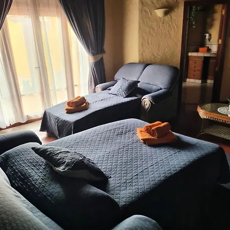 Large Heated Pool, Hot Tub, Bar, Games Room, Gym, 2 Caves, New Outdoor Kitchen * Atogo